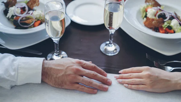 Close Shot Young Lovers Holding Hands Table Romantic Dinner Classy — Stock Photo, Image