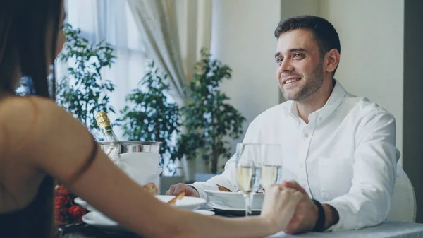 Young Handsome Man Talking His Girlfriend Date Fancy Restaurant Drinking — Stock Photo, Image