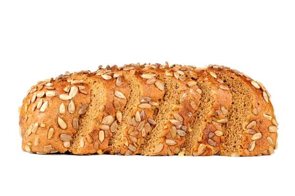 Brot in Scheiben mit Sonnenblumenkernen isoliert auf weißem Hintergrund — Stockfoto