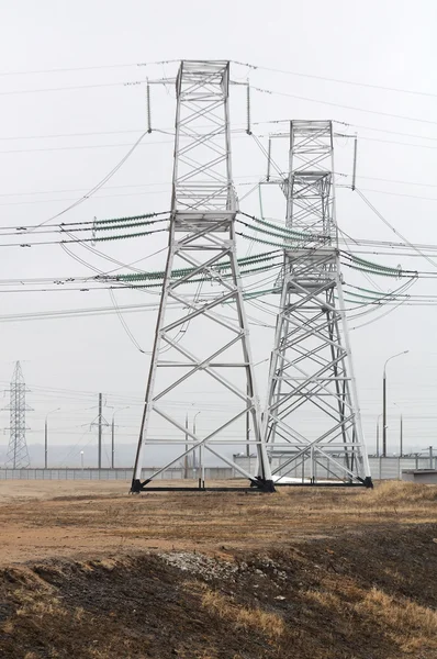 Transmission Towers in Industrial Area — Stock Photo, Image