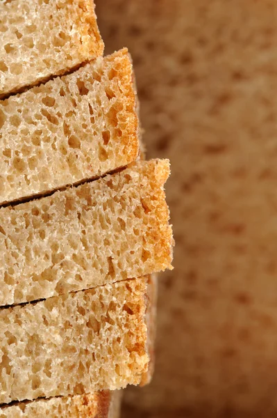 Stos krojonego chleba brown — Zdjęcie stockowe