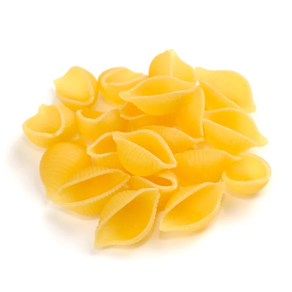 Conchiglie (en forme de coquille) Pâtes isolées sur fond blanc — Photo