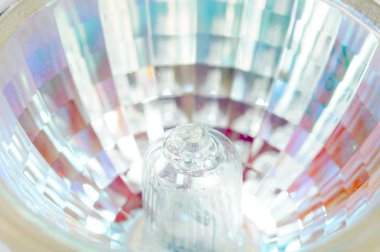 halojen ampul portre