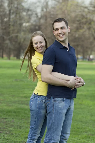 幸せなカップル — ストック写真