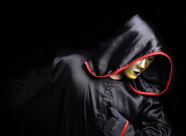 Keşiş mistik maskesi