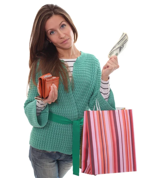 Belle femme avec des sacs à provisions — Photo