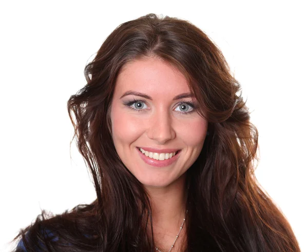 Gülümseyen genç kadın