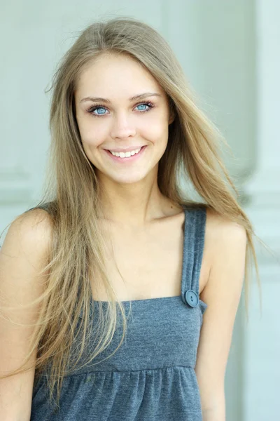 Beautiful young blonde woman — Stock Photo, Image