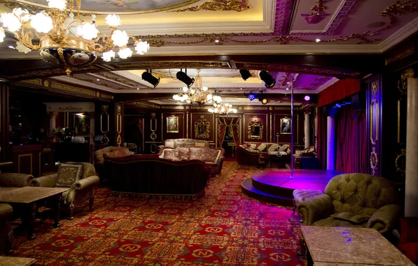 bir gece kulübü eğlence sahnede