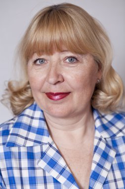 Yaşlı bir kadının portresi