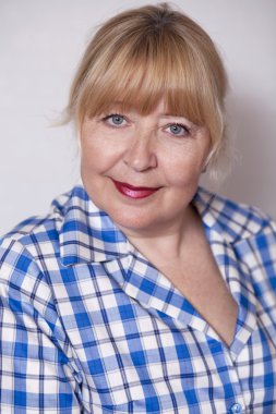 Yaşlı bir kadının portresi