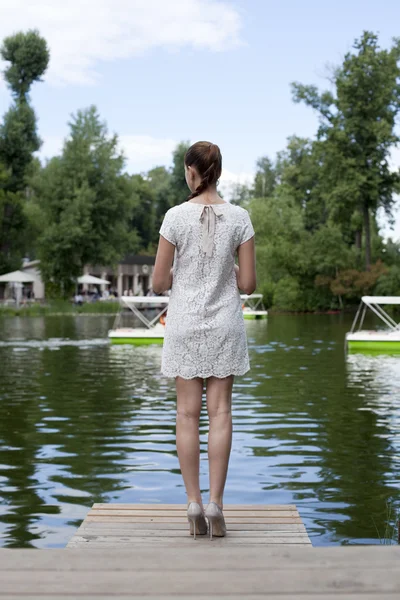 Young woman in summer dress — Stock Photo, Image