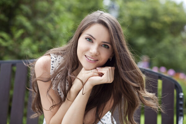 Красивая девушка