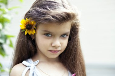 güzel küçük kız portresi