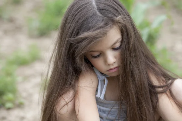 Retrato de niña hermosa —  Fotos de Stock