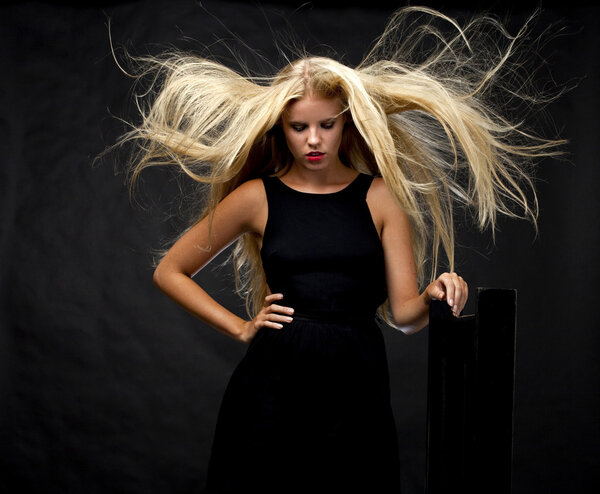 Портрет красивой женщины