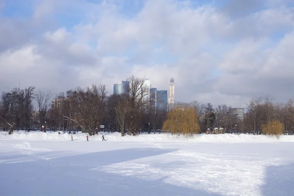 Inverno russo na cidade de Moscou — Fotografia de Stock