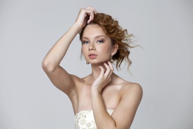 Genç güzel kadın.