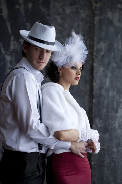 Gangster and the lady in a romantic moment — Stock Photo, Image