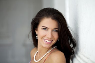 Çekici Genç Kadın