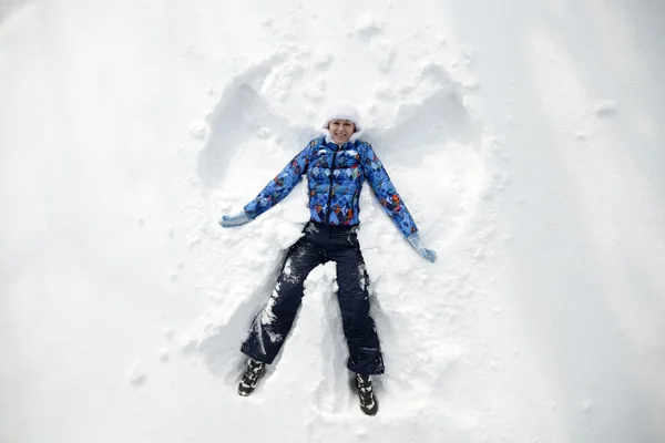 Schnee-Engel — Stockfoto