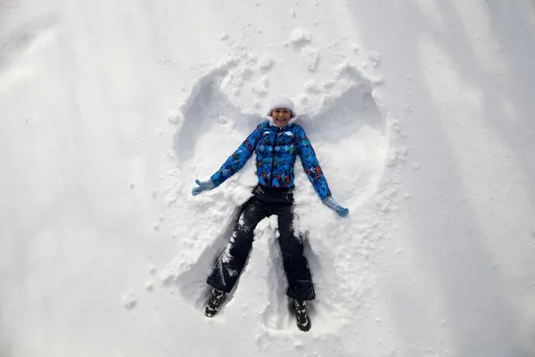 Angel de nieve —  Fotos de Stock