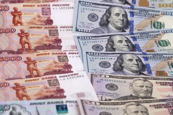 Wisselkoers van de roebel tegen de dollar — Stockfoto