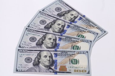 Yeni banknot yüz dolar