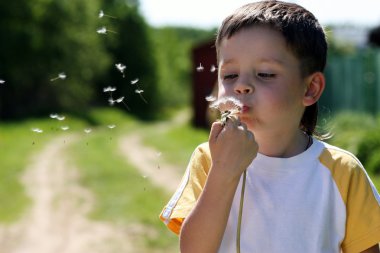 güzel bir çocuk portresi