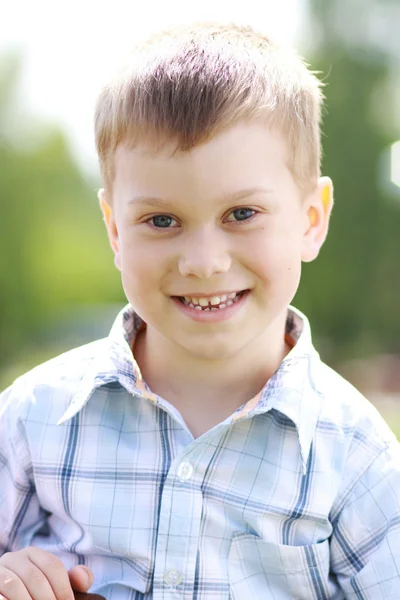 Güzel bir çocuk portresi — Stok fotoğraf