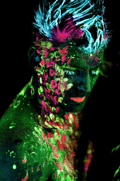 Ядовитый плющ, слоновая Земля
