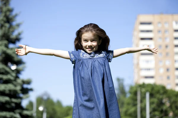 Portrait of beautiful little girl — Stock Photo, Image