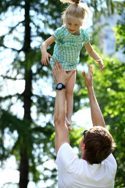 Father and little girl — Stock Photo, Image