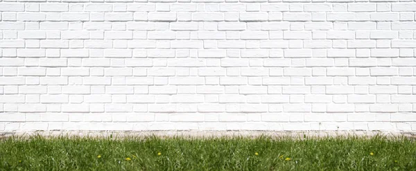 Bank wall made of bricks. Place for text — Stock Photo, Image