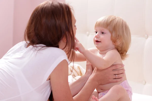 Kleines Mädchen — Stockfoto