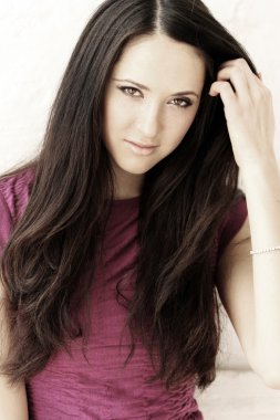 Çekici Genç Kadın 