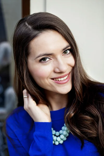 Retrato de mulher bonita — Fotografia de Stock