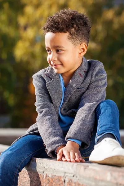 Retrato Joven Hermoso Niño Africano —  Fotos de Stock