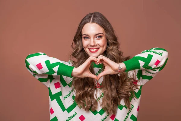 Studio Portrait Young Beautiful Teenage Girl Beige Background — Stock Photo, Image