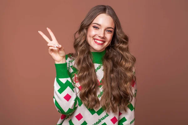 Studio Portrait Young Beautiful Teenage Girl Beige Background — Stock Photo, Image