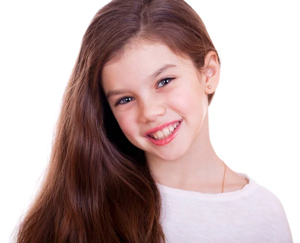 Retrato Uma Menina Encantadora Sorrindo Para Câmera Isolado Fundo Branco — Fotografia de Stock