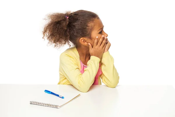 Portrait Une Jeune Fille Sur Fond Blanc Isolé — Photo