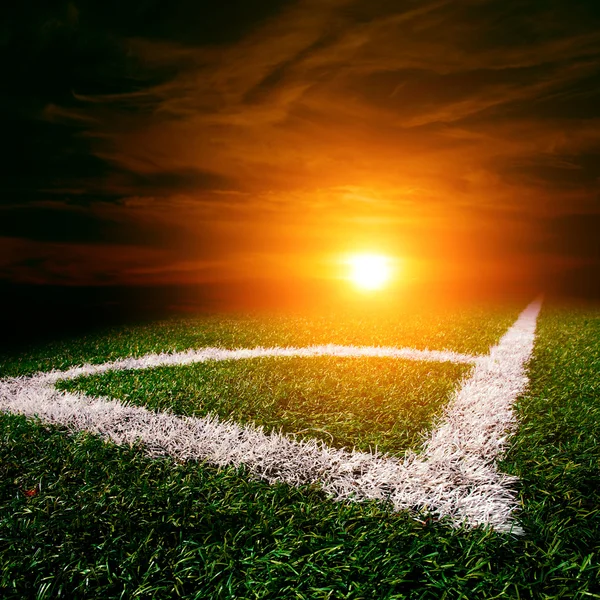 Voetbal op het veld — Stockfoto