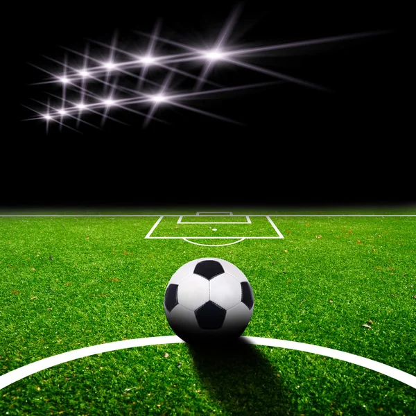 Fotbollsplan med ljus — Stockfoto