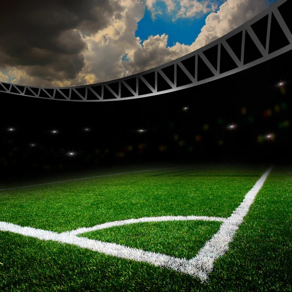 Campo di calcio con luci luminose — Foto Stock