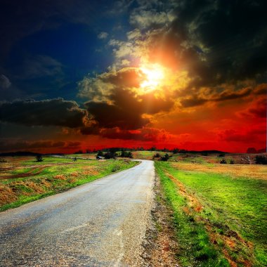 asfalt yol, yaz