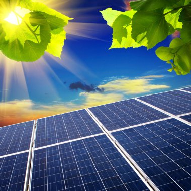 Sahadaki güneş panelleri