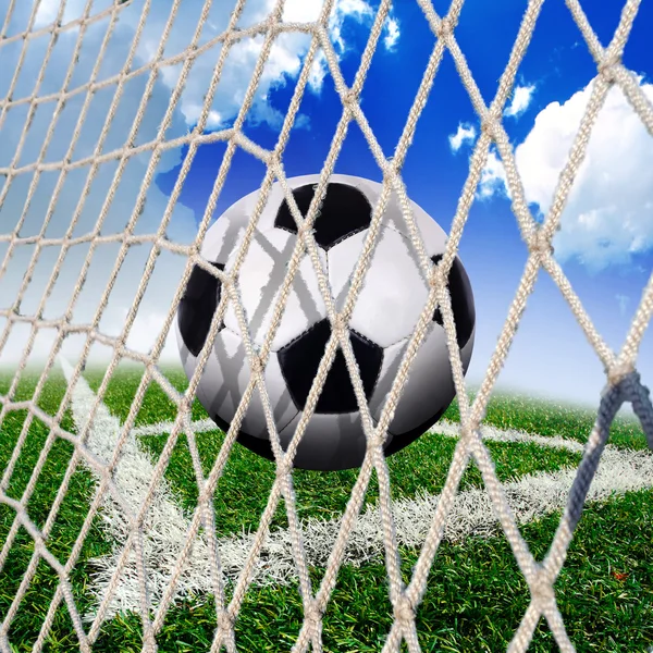 Estadio de fútbol con luces brillantes — Foto de Stock