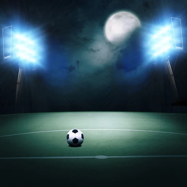 Campo de futebol na luz da lua — Fotografia de Stock