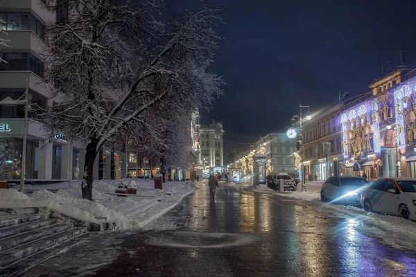 Tipos Noite Inverno Moscou Petrovskaya Rua Decorada Para Férias Ano — Fotografia de Stock